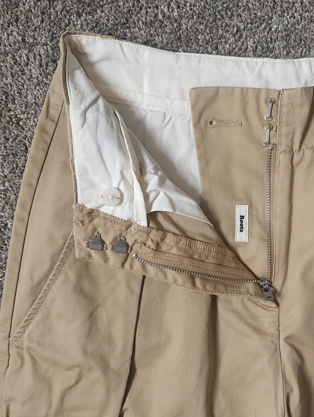 Roots Size 8 100% Organic Cotton Pleated Pants - Picture 6 of 10